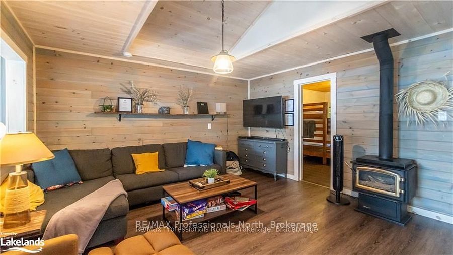 1032 LAKESHORE