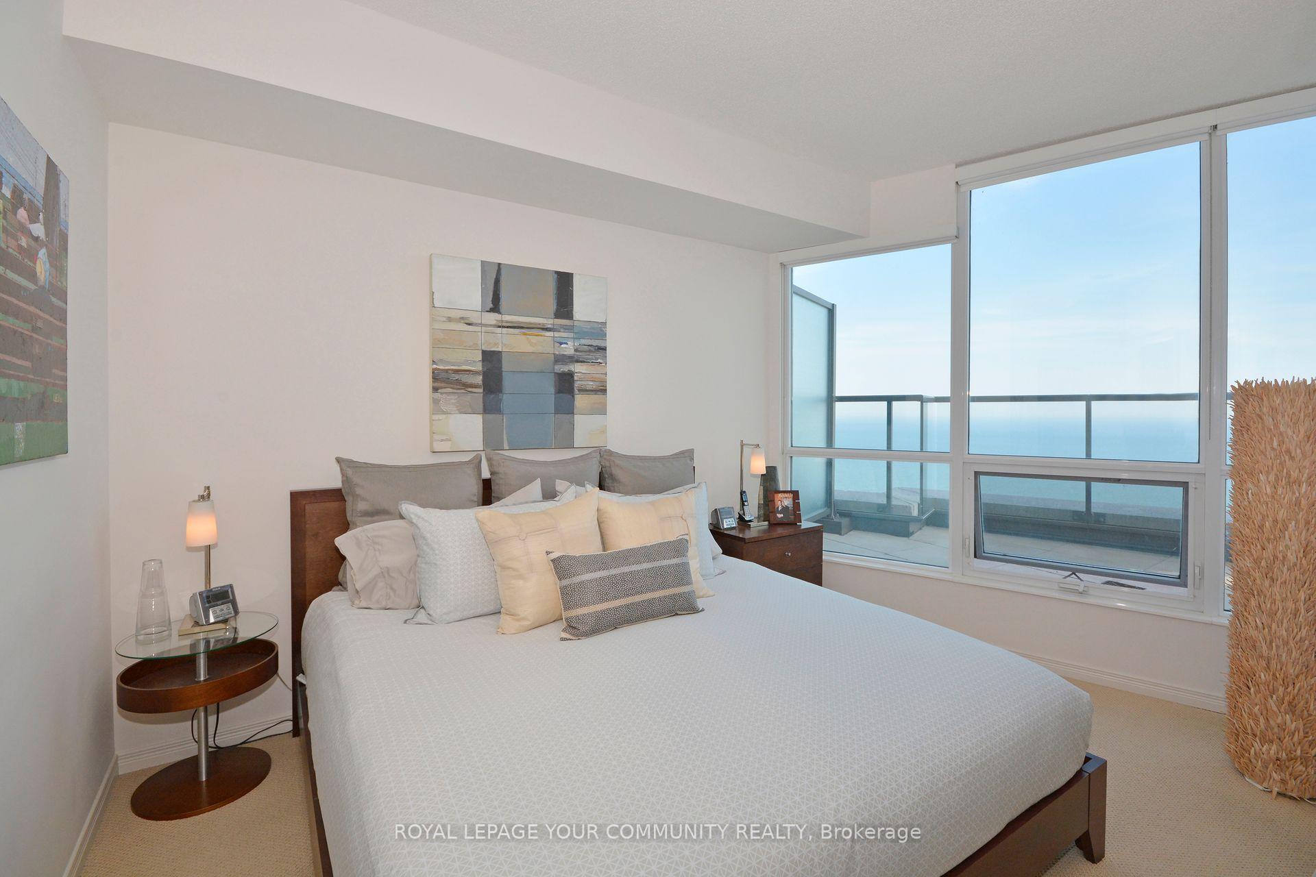 3 Bedrooms Condo at 2230 Lake Shore, Toronto For sale