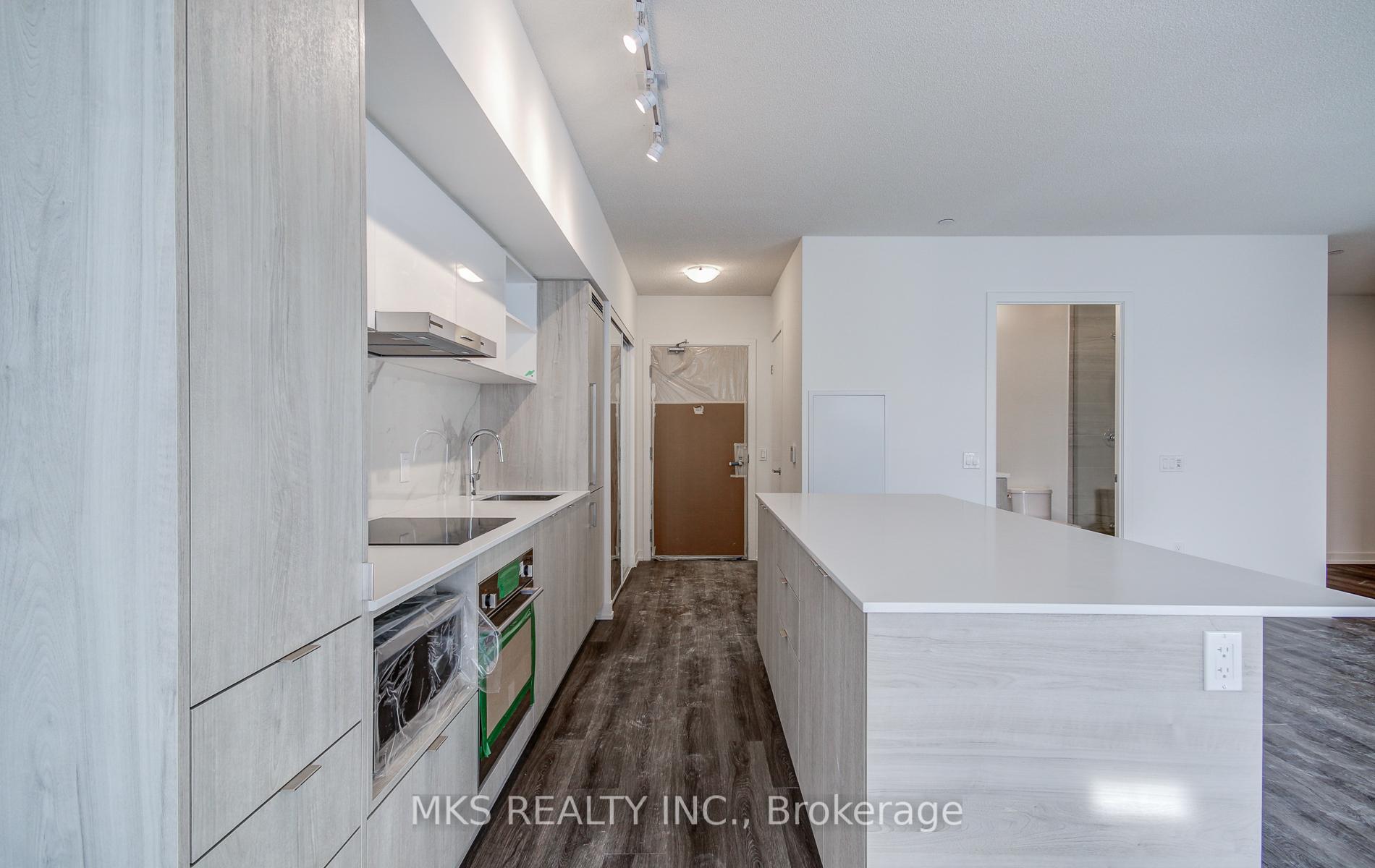 3 Bedrooms Condo at 138 Downes,  Toronto For sale