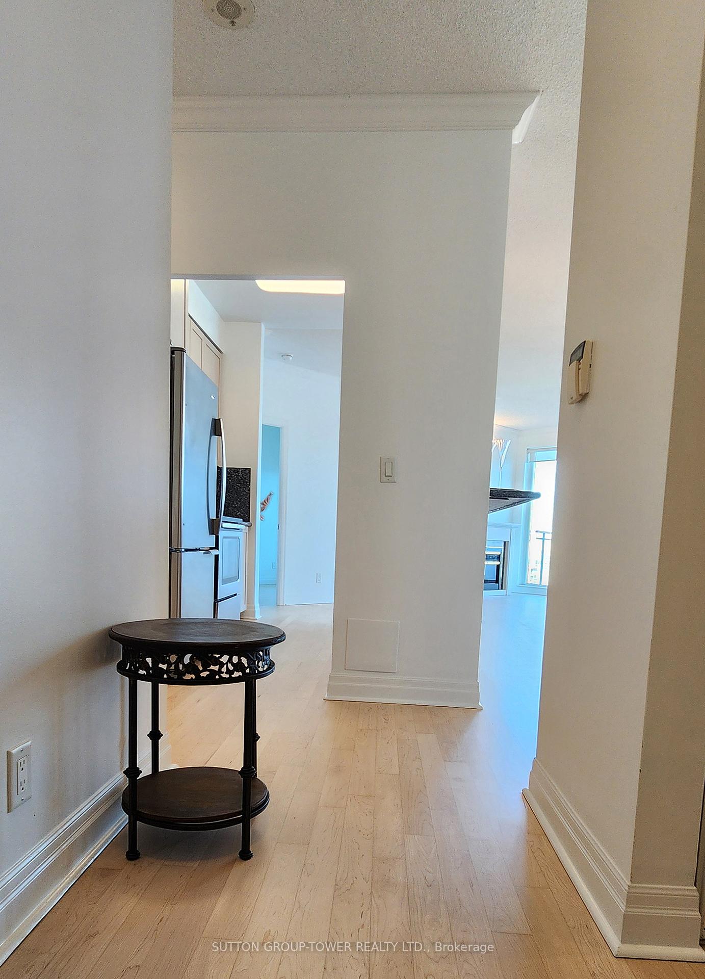 3 Bedrooms Condo at 2121 Lake Shore, Toronto For sale