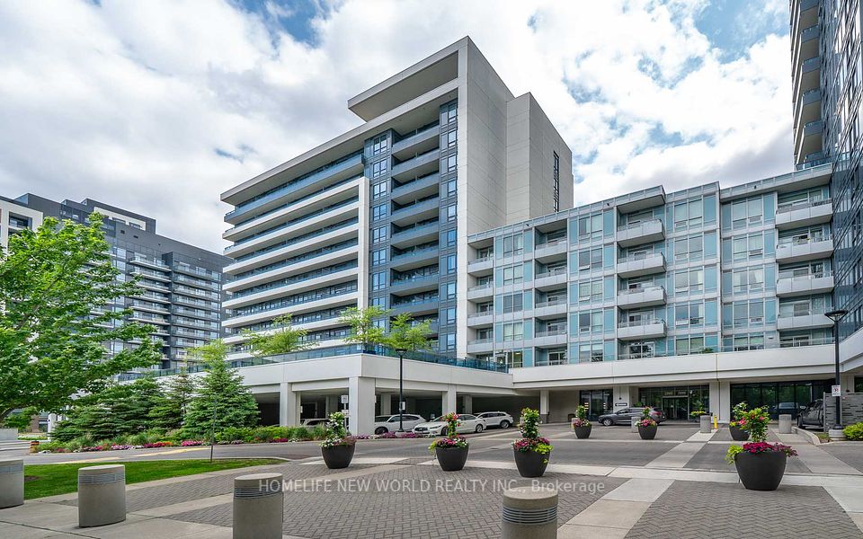 7900 Bathurst