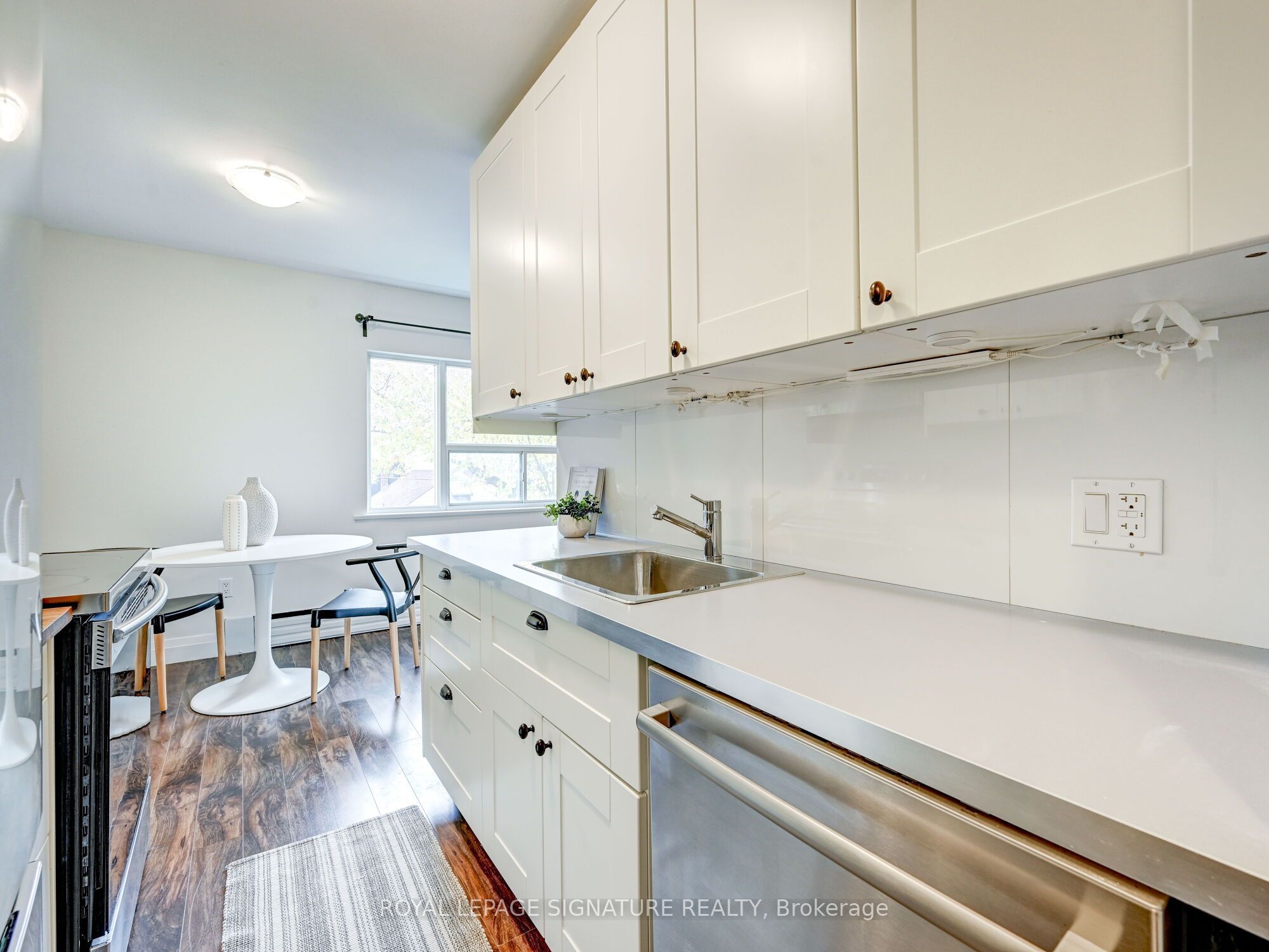 40 Cavell Avenue, Toronto W06 Mimico