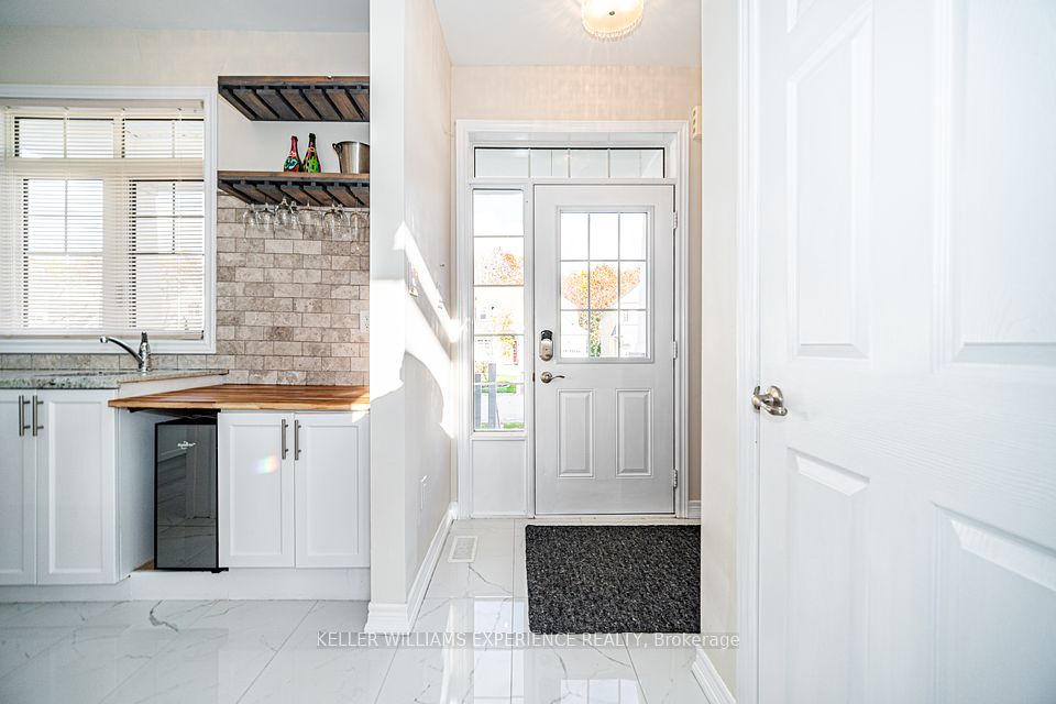 61 Riverwalk Place, Midland, ON L4R 0B4
