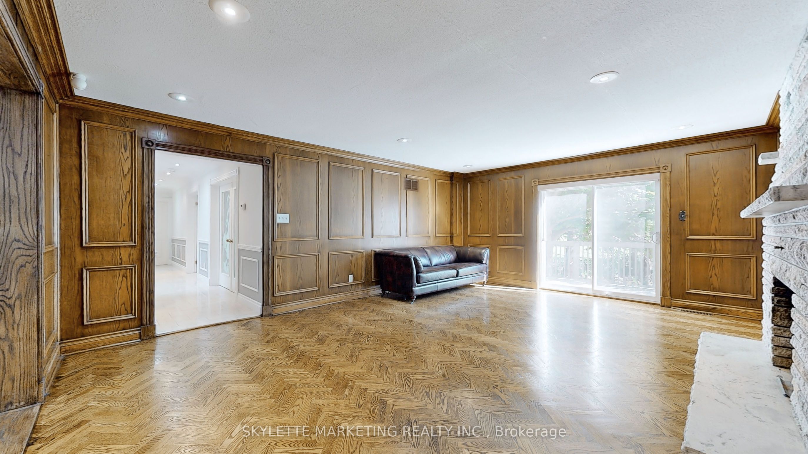 17 Boynton Circle