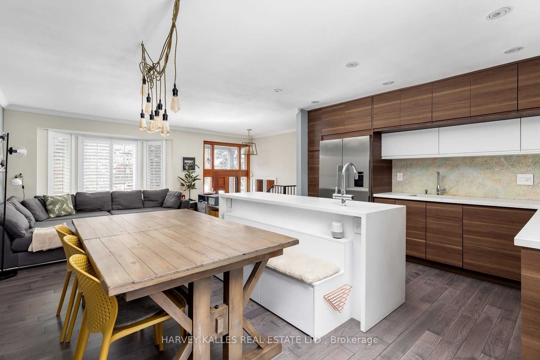 7 Rainham Place Left
