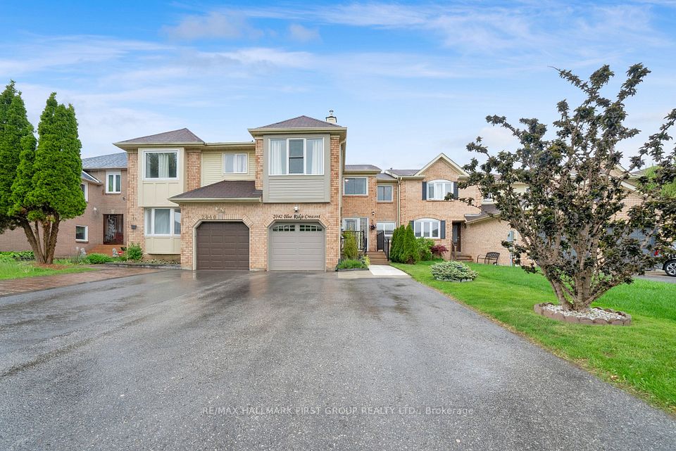 2042 Blue Ridge Crescent, Pickering, ON L1X 2N5