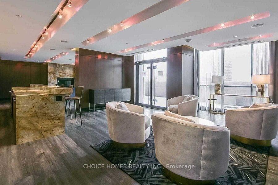 2 Bedrooms Condo at 1 The Esplanade,  Toronto For sale