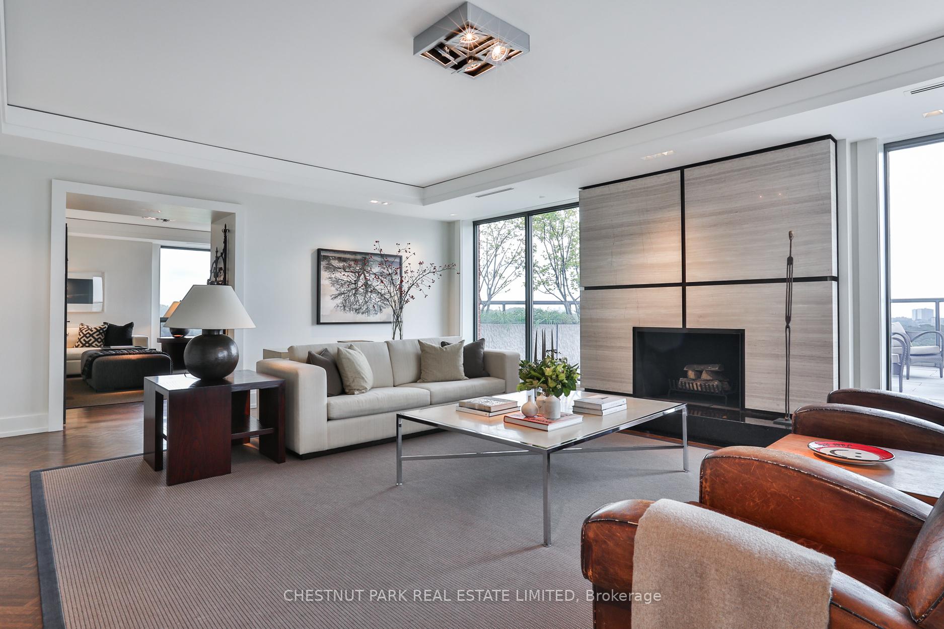 3 Bedrooms Condo at 33 Jackes,  Toronto For sale