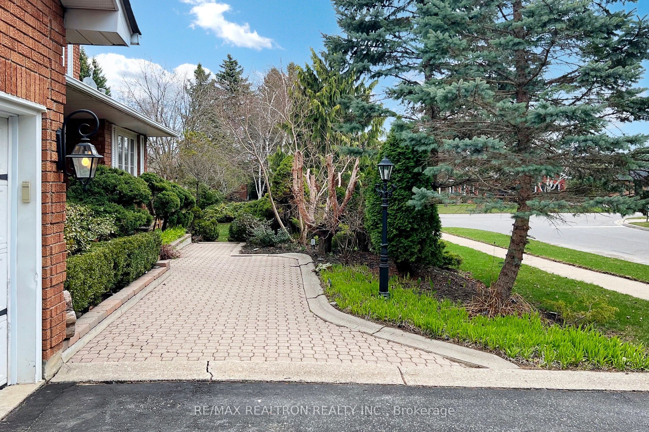 80 Findlay Avenue