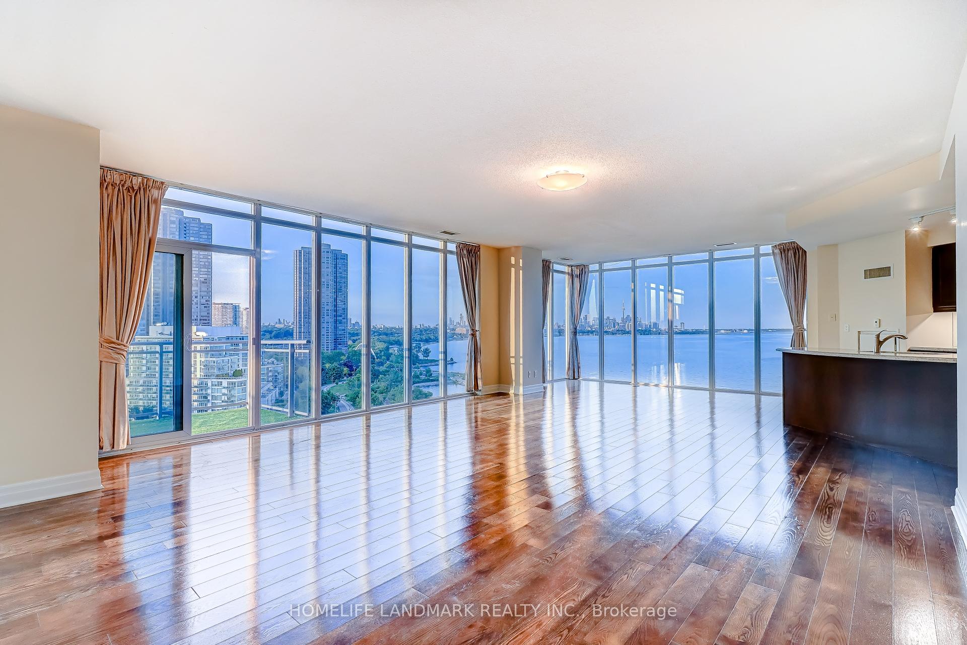 3 Bedrooms Condo at 58 Marine Parade, Toronto For sale