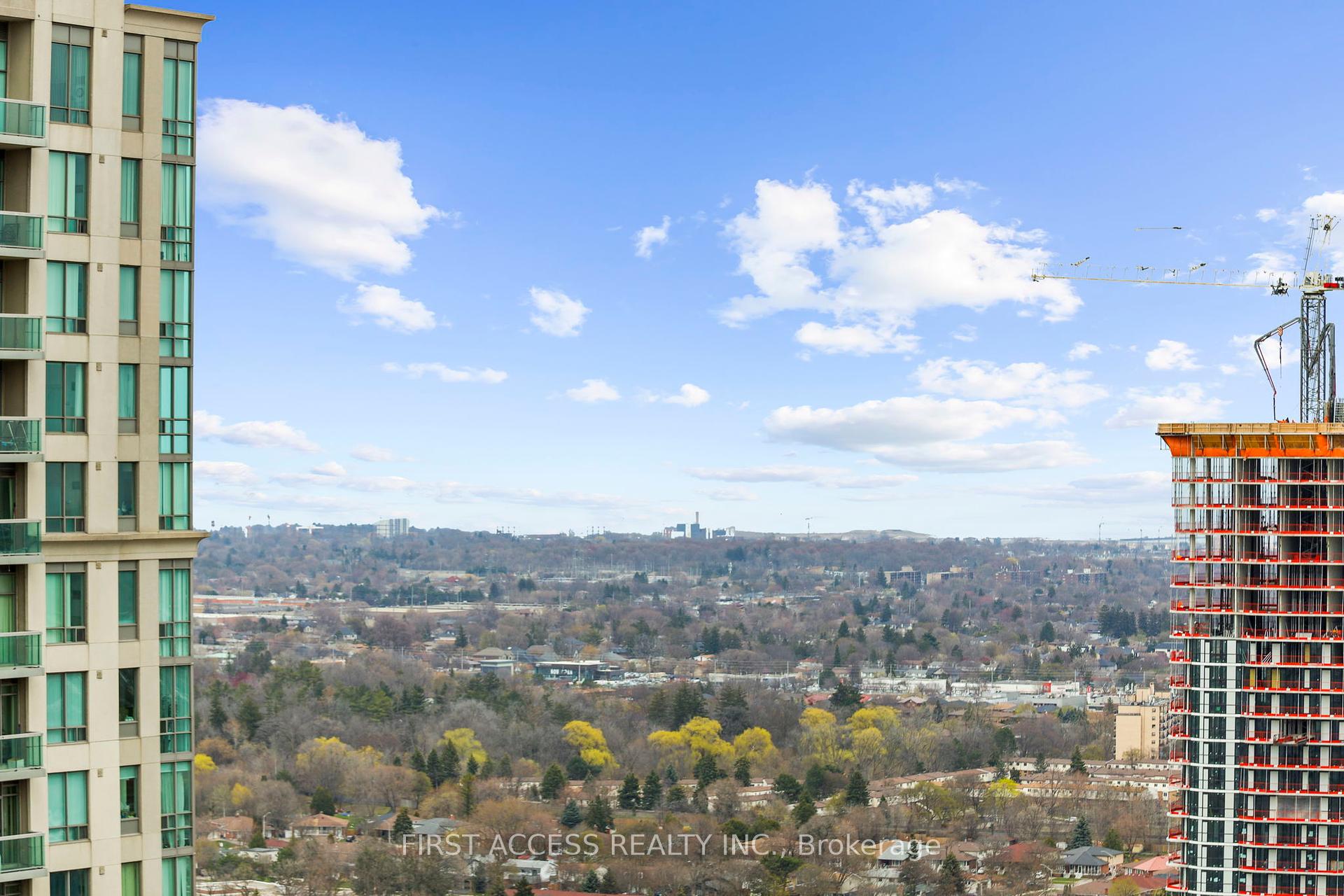 1 Bedroom Condo at 36 ELM,  Mississauga For sale
