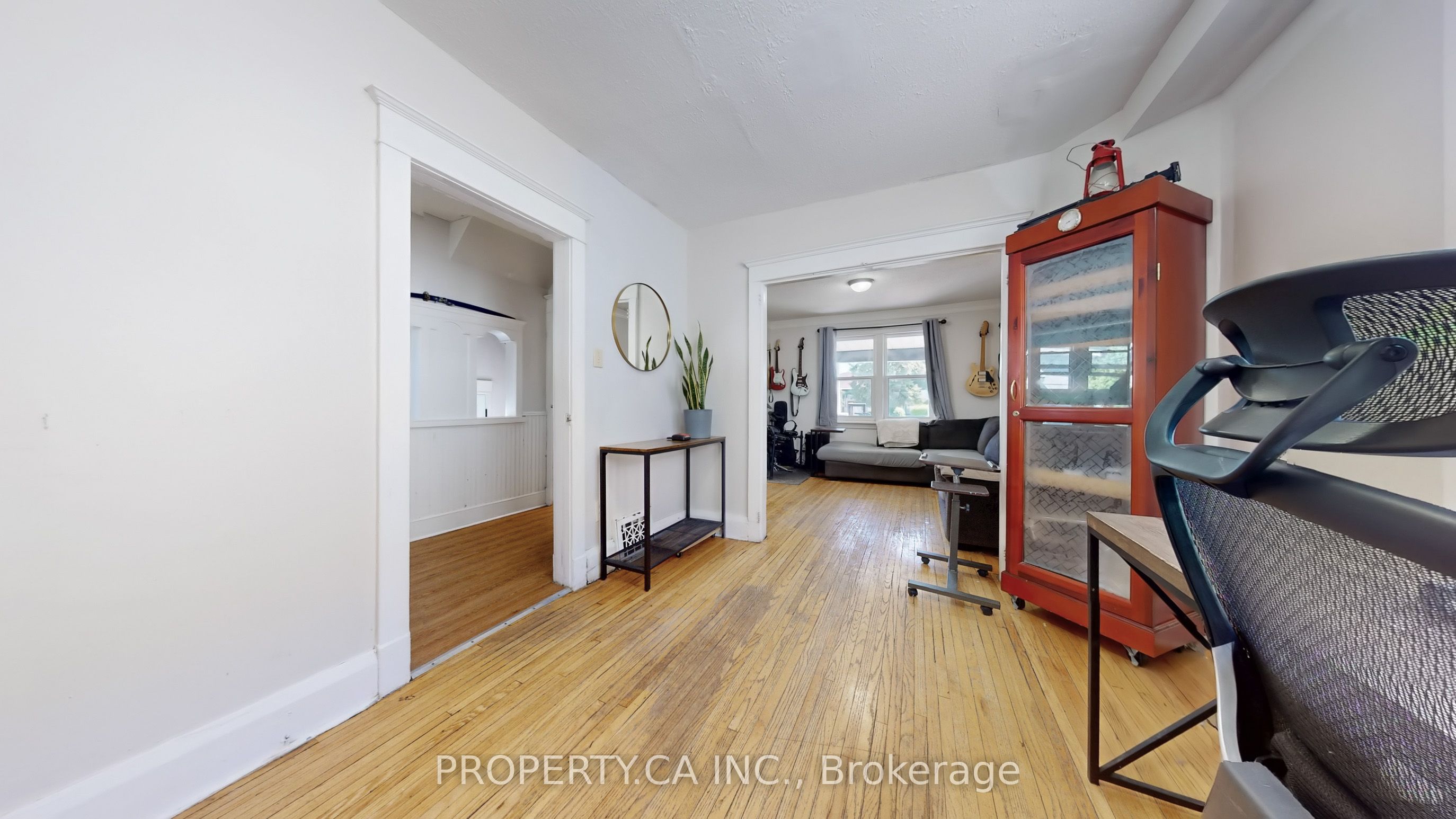 106 Park Road S