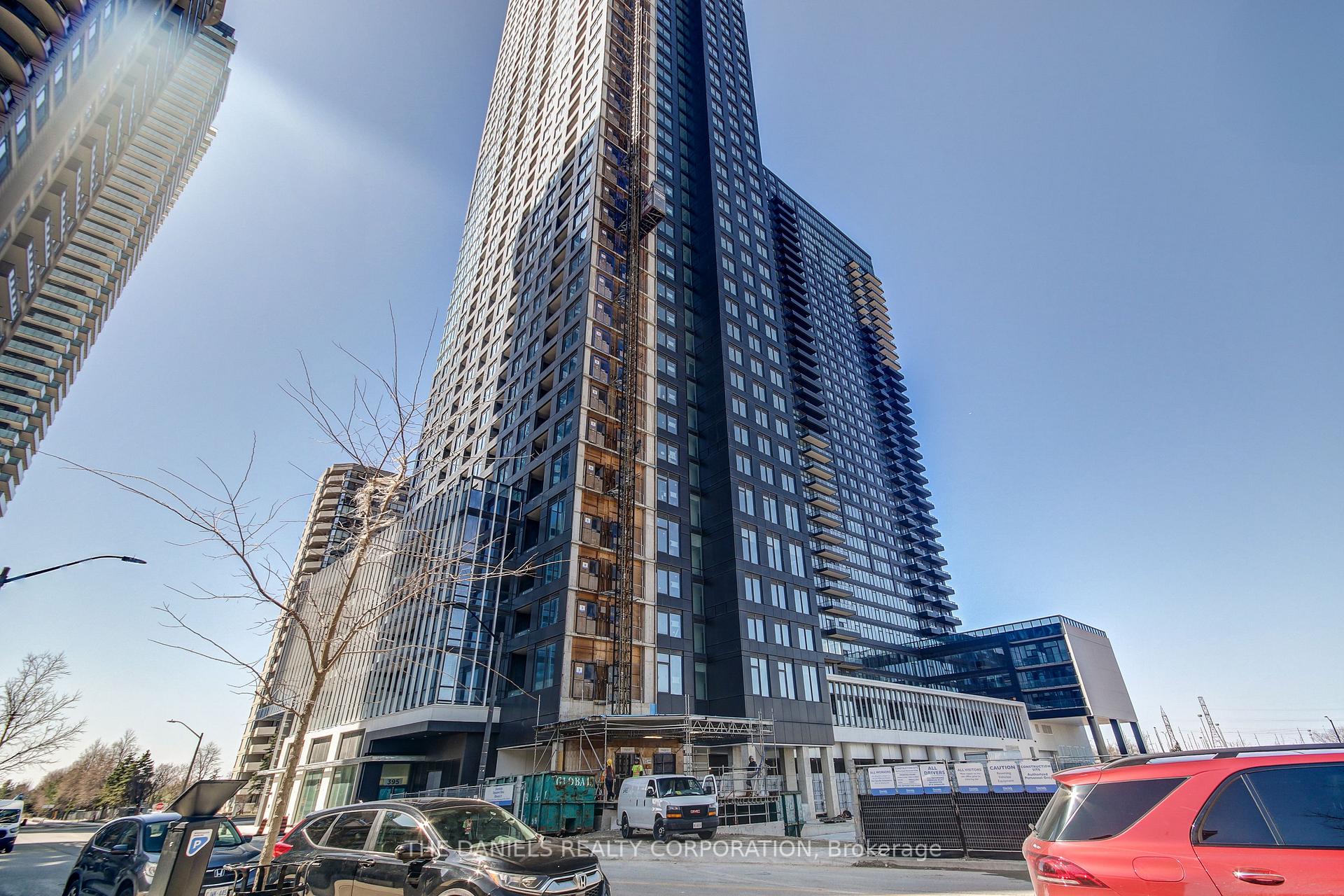 3 Bedrooms Condo at 395 Square One,  Mississauga For sale