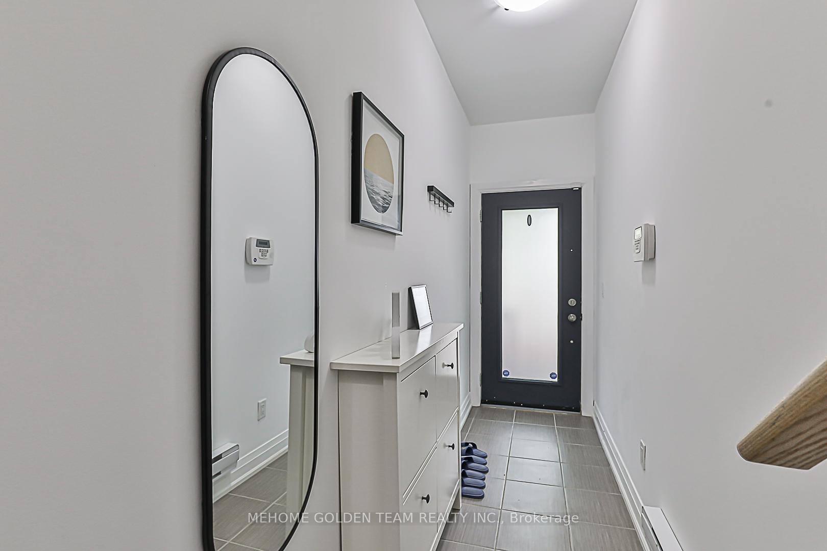 1 Bedroom Condo at 23 Eldora, Toronto For sale