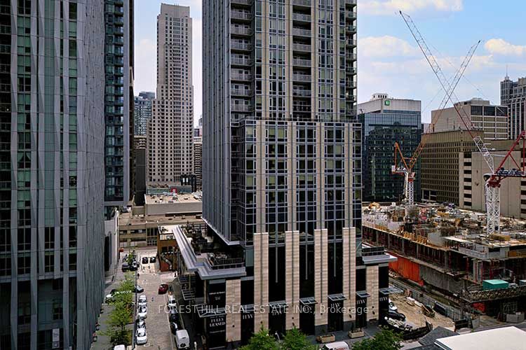 11 Yorkville