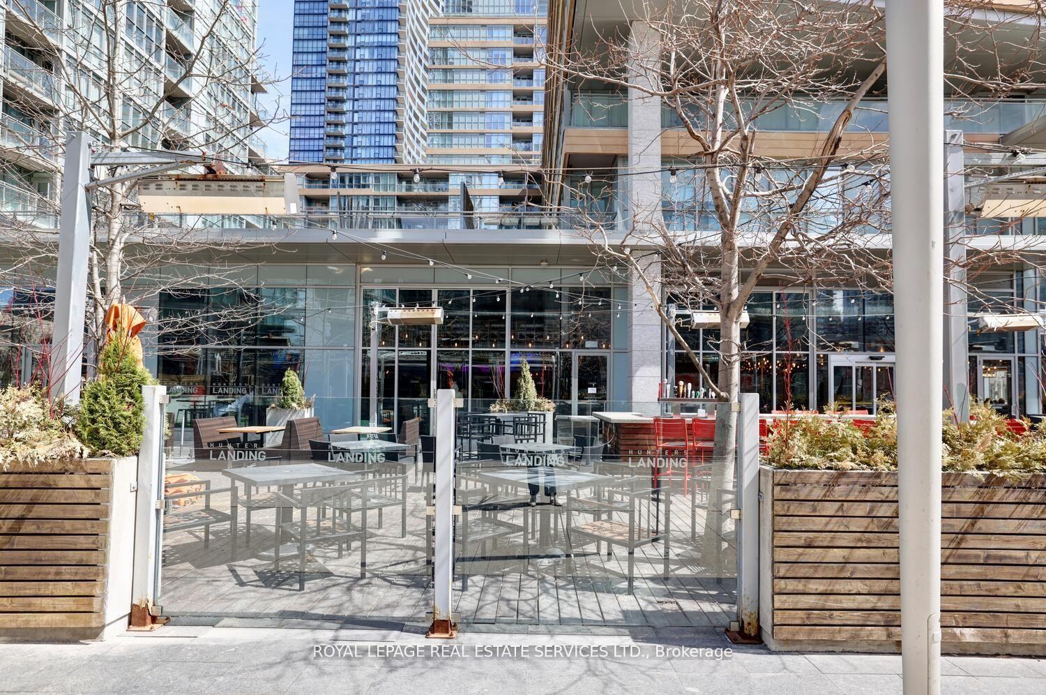 1 Bedroom Condo at 21 Iceboat, Toronto For sale