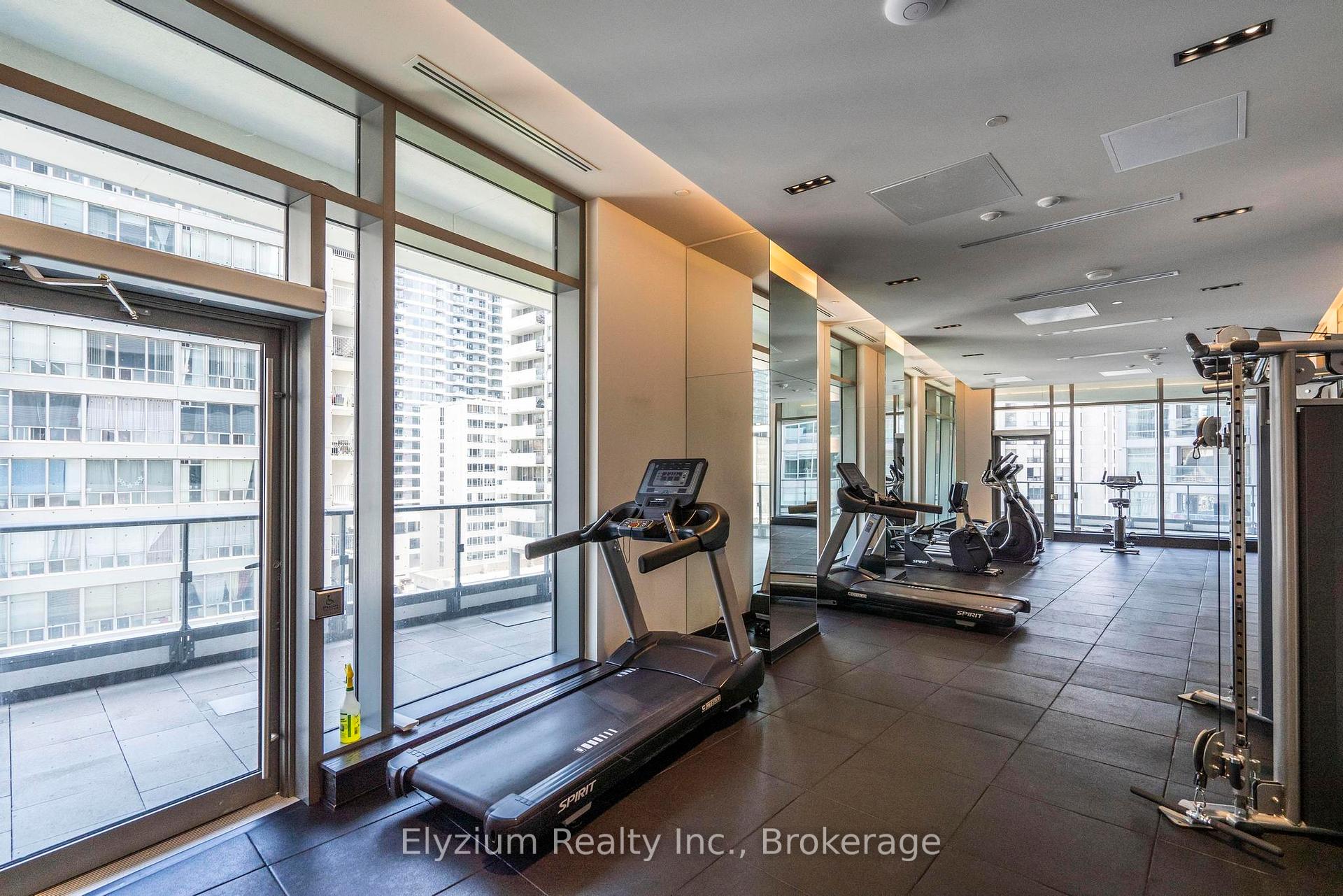 2 Bedrooms Condo at 2221 Yonge, Toronto For sale