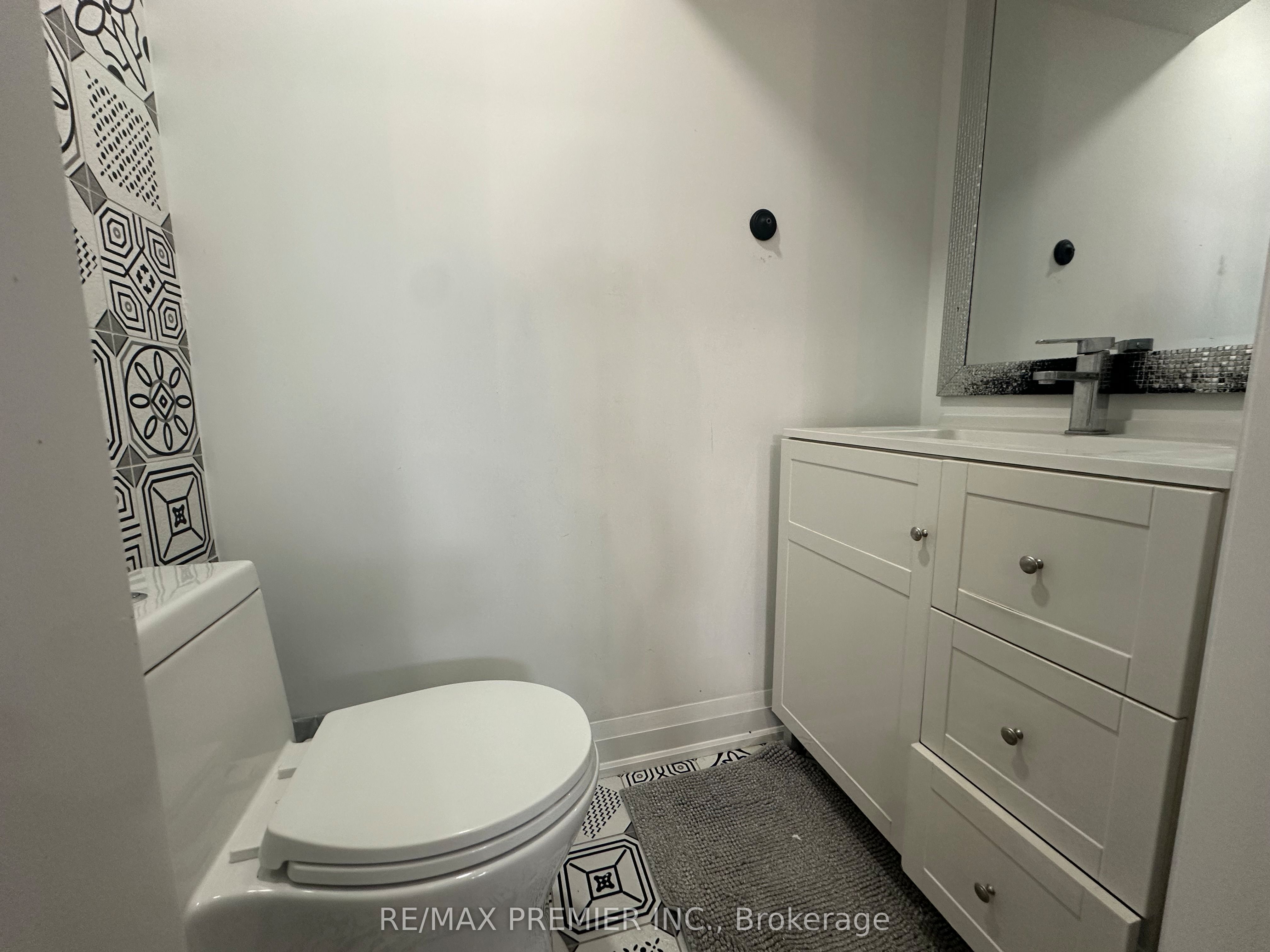 26 Elinor Avenue, #Basement