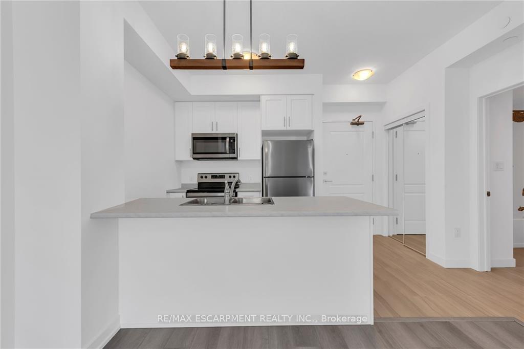 1 Bedroom Condo at 460 Dundas,  Hamilton For sale