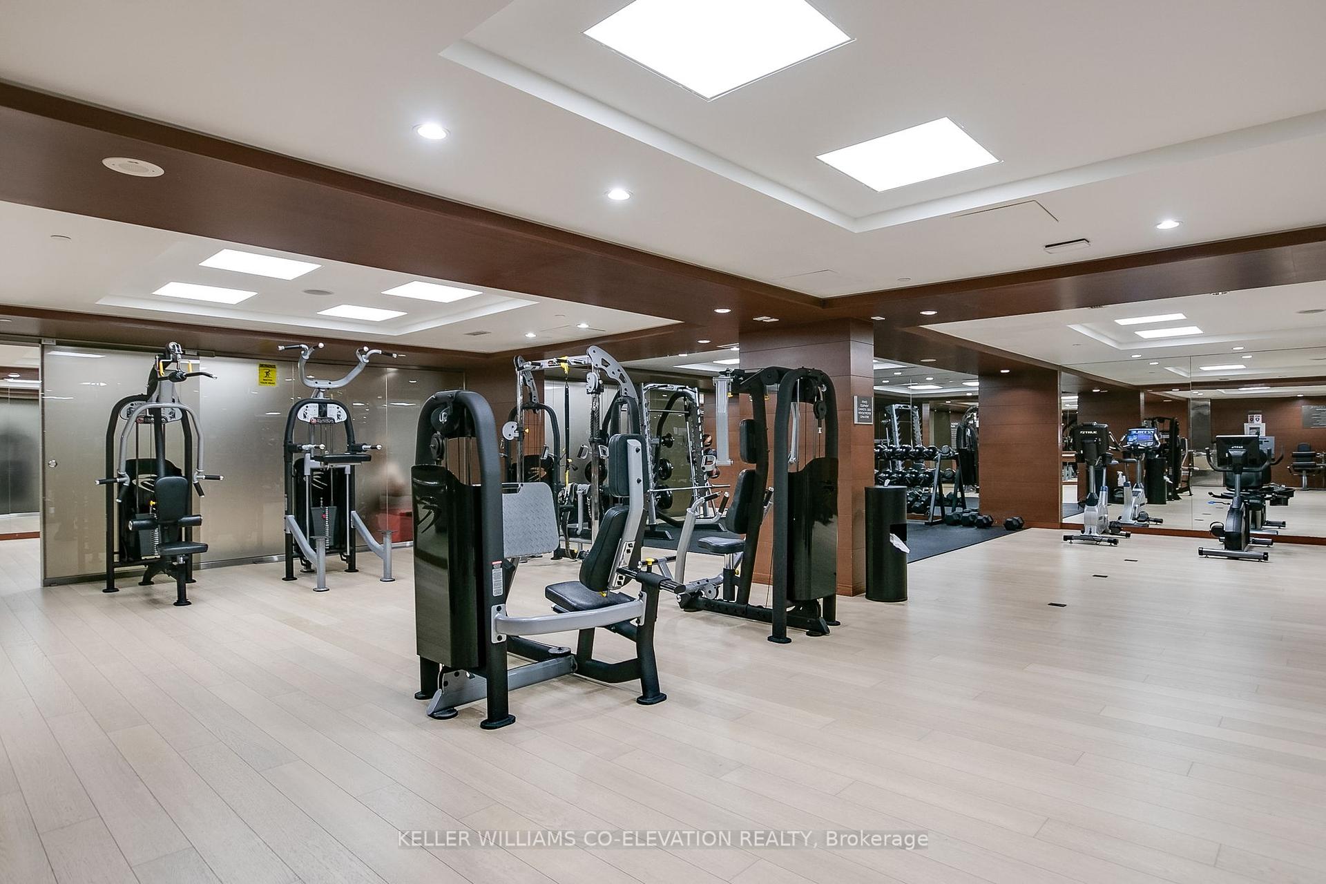2 Bedrooms Condo at 39 Queens, Toronto For sale