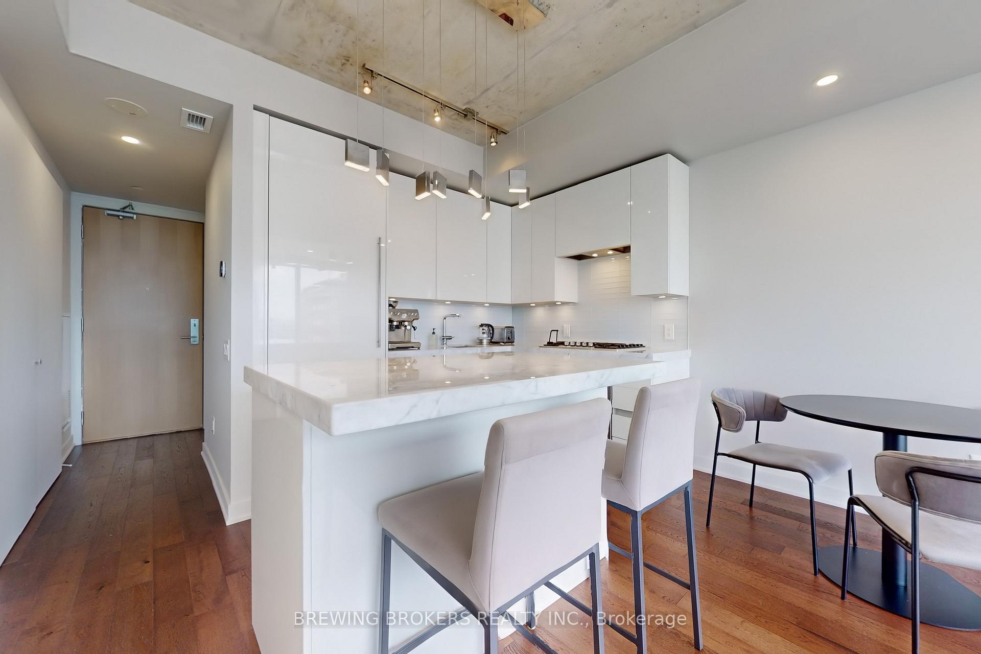 1 Bedroom Condo at 629 King St W, Toronto For sale