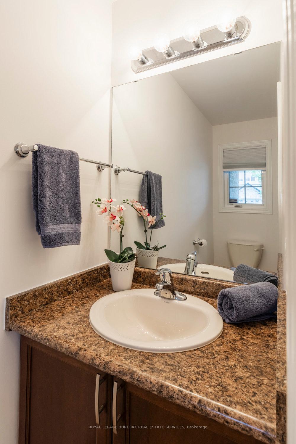 3 Bedrooms Condo at 441 Stonehenge, Hamilton For sale