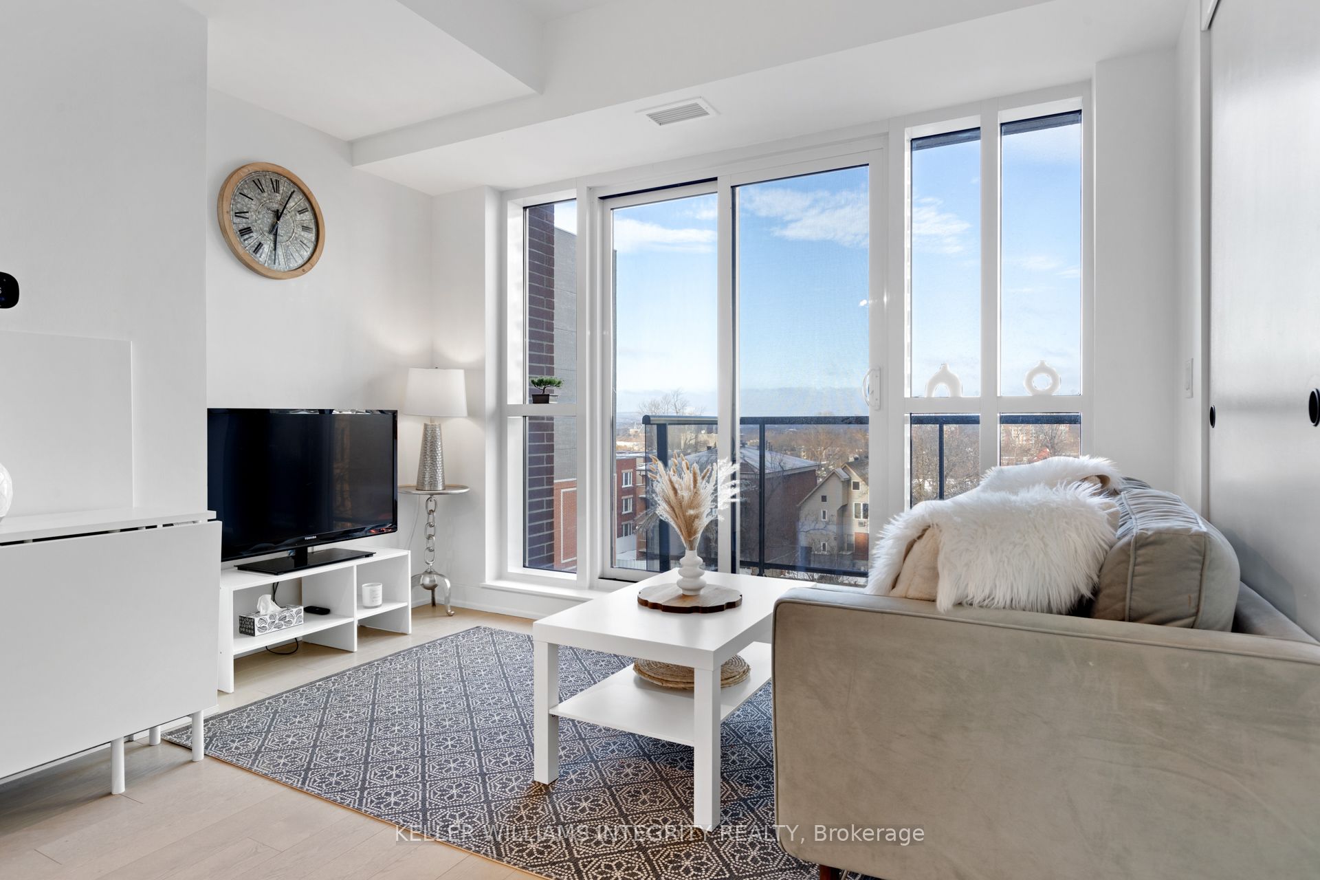 560 Rideau Street, #511