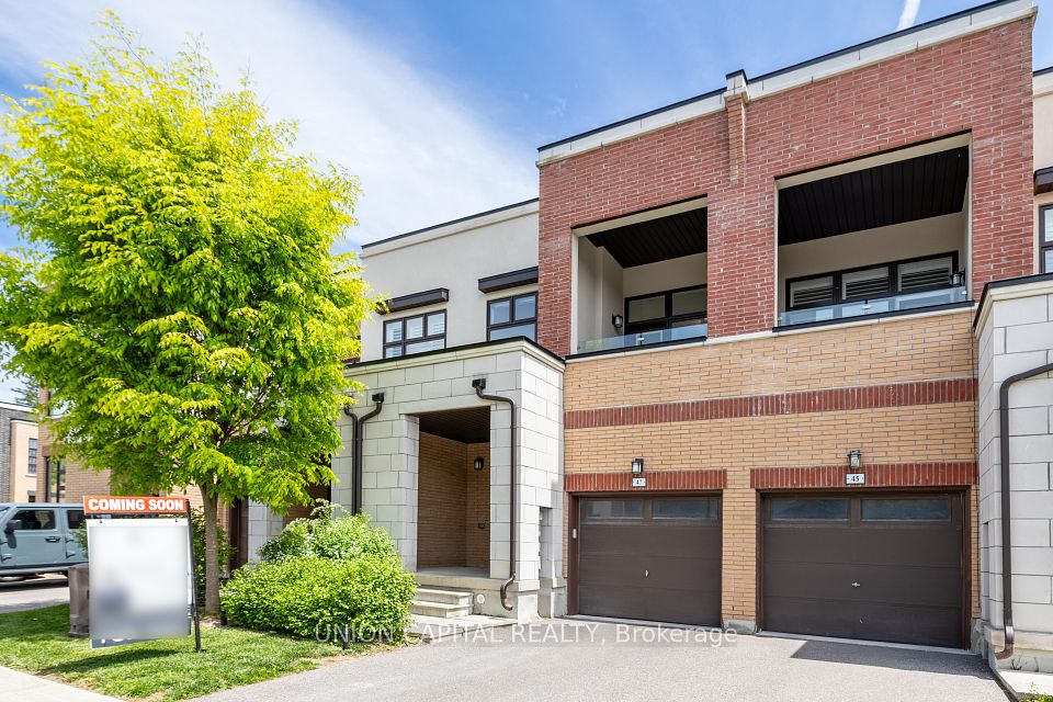 47 Causland Lane, Richmond Hill, ON L4S 0G5