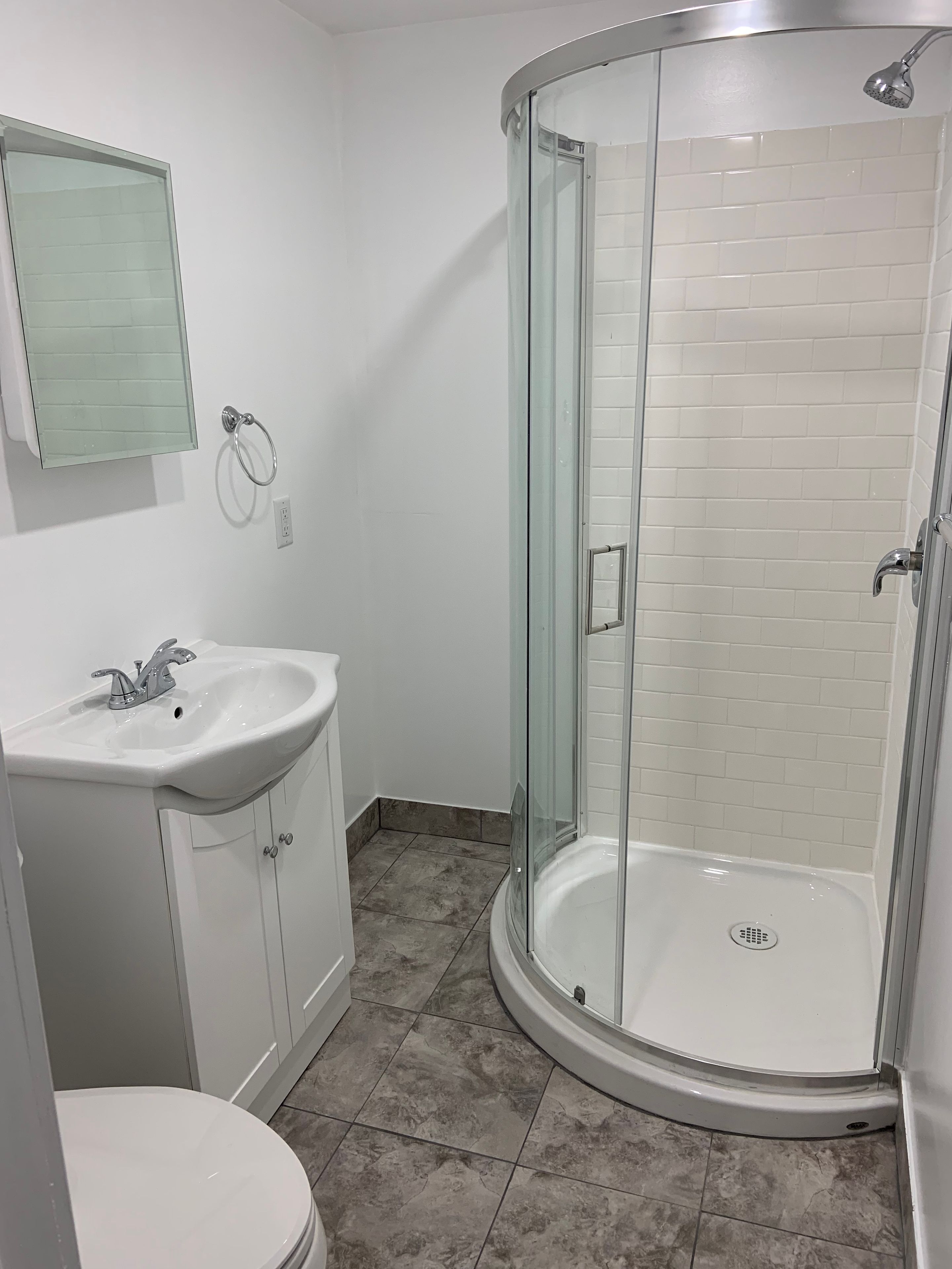 881 St Clair Avenue W Bsmt