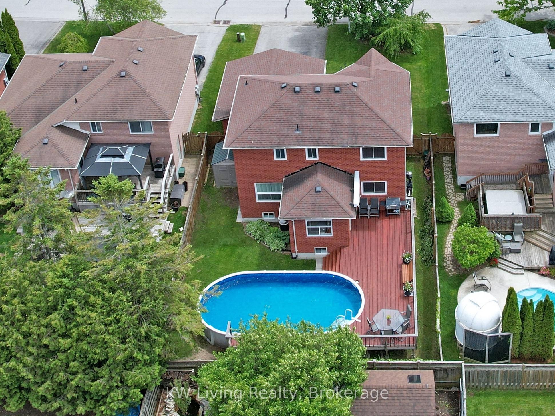 18 Amberview Drive