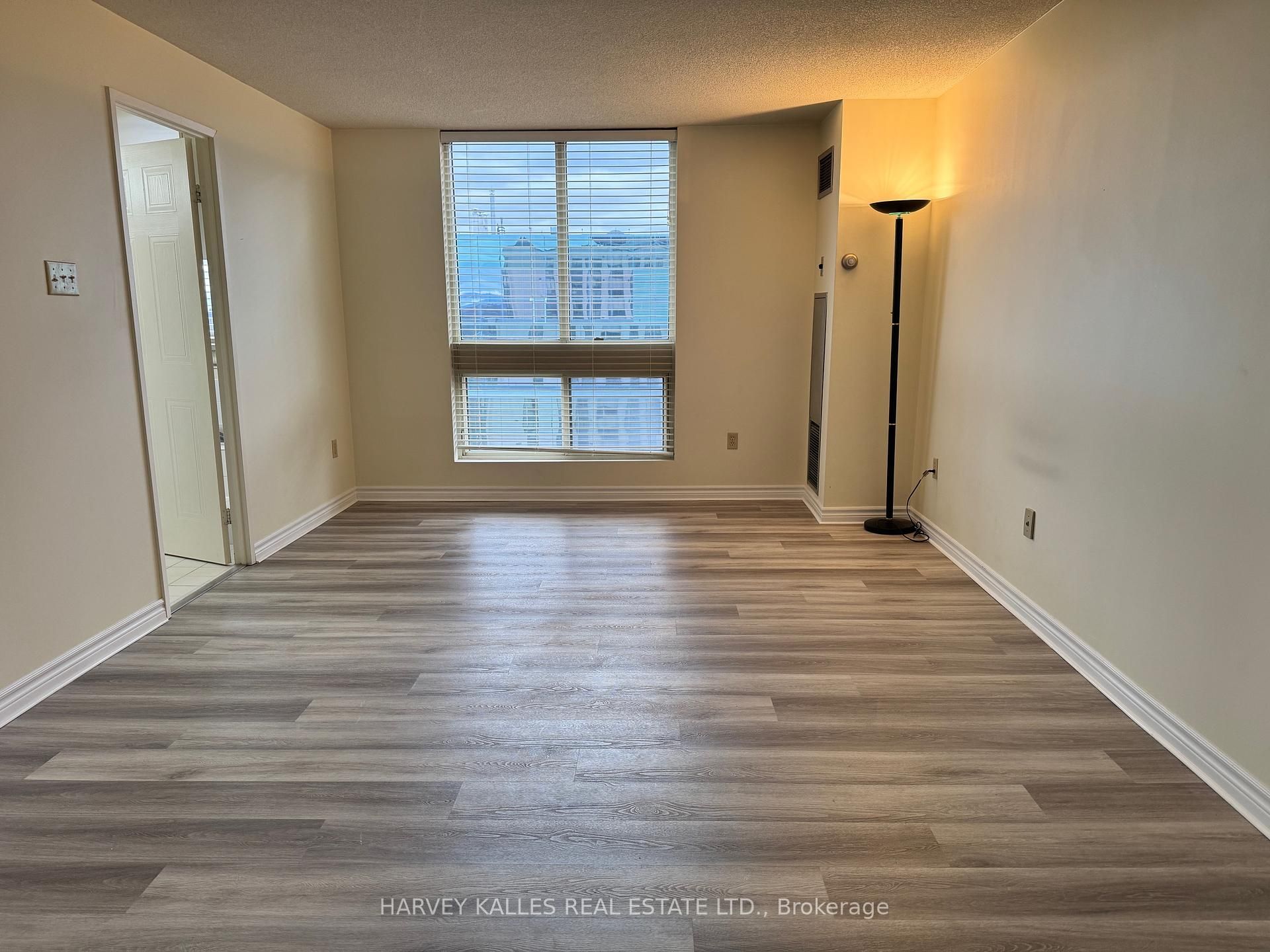 5 Kenneth Avenue 1706