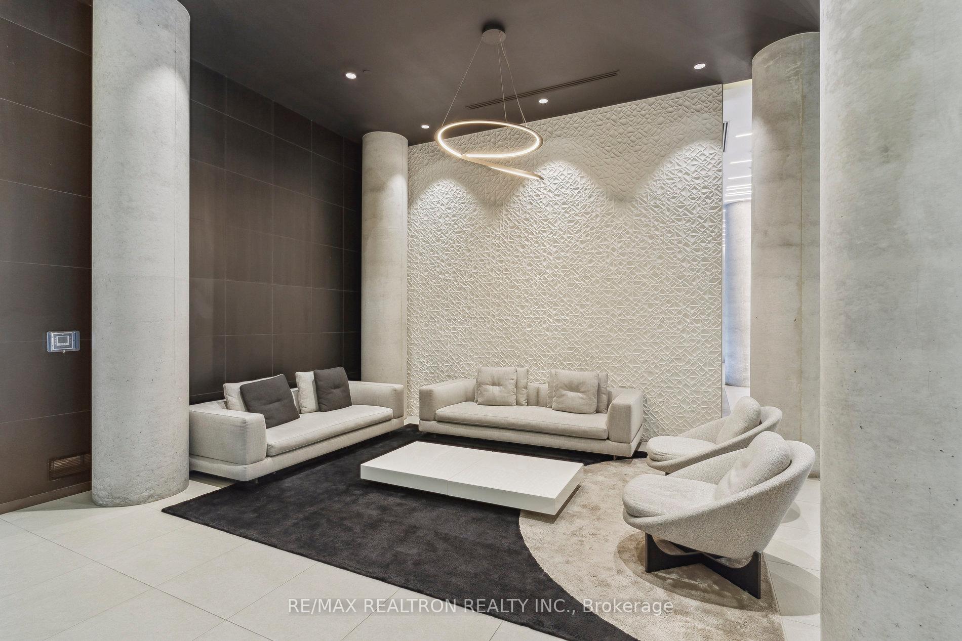 2 Bedrooms Condo at 158 Front, Toronto For sale