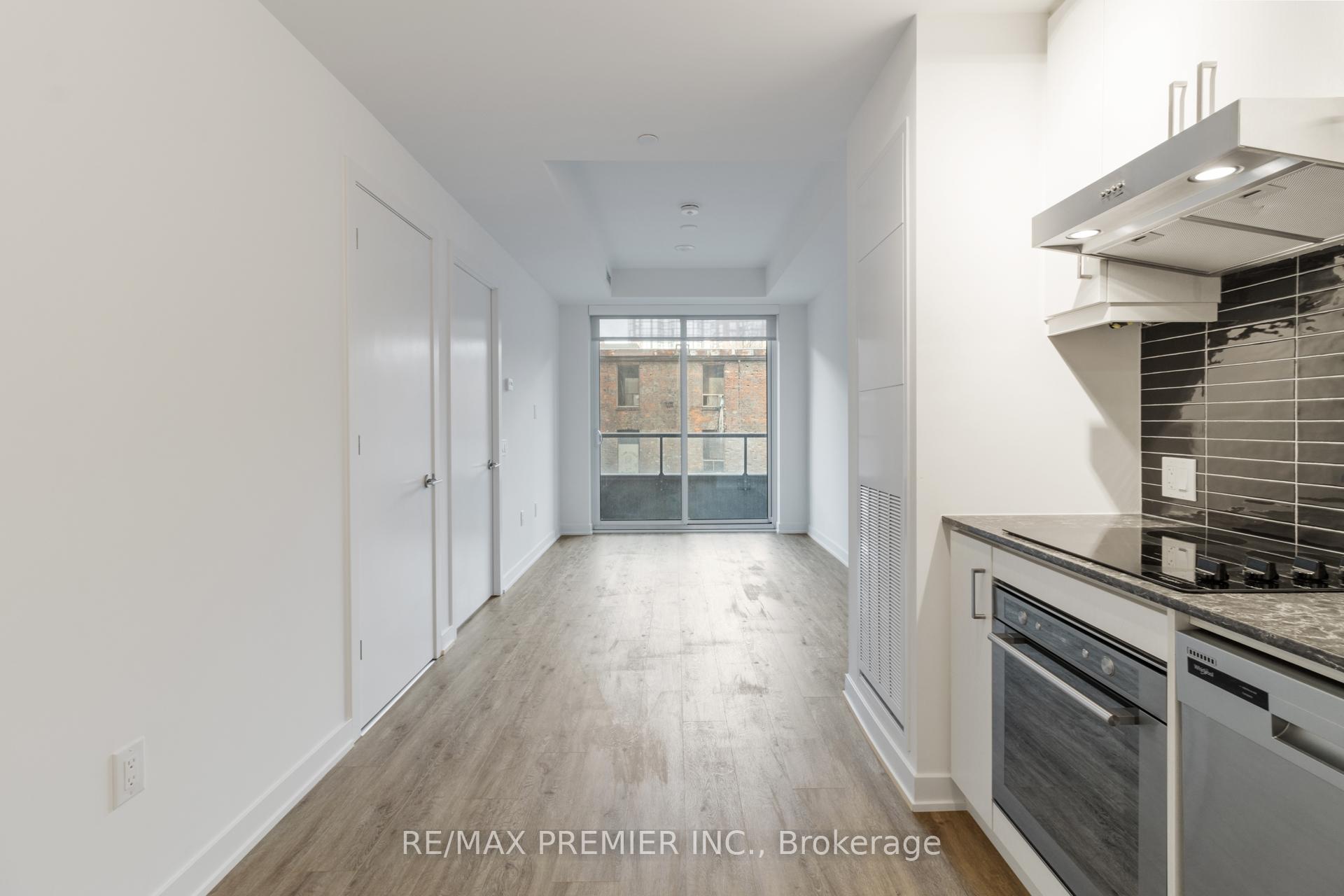 1 Bedroom Condo at 9 Tecumseth, Toronto For sale