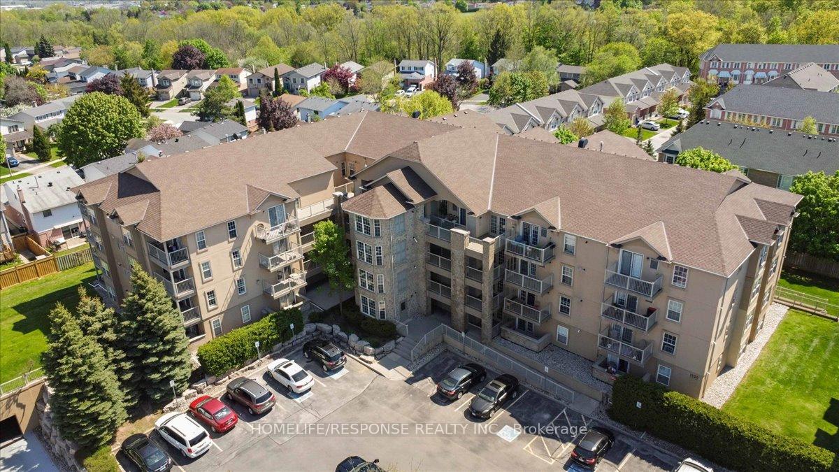 2 Bedrooms Condo at 1820 Walker’s, Burlington For sale