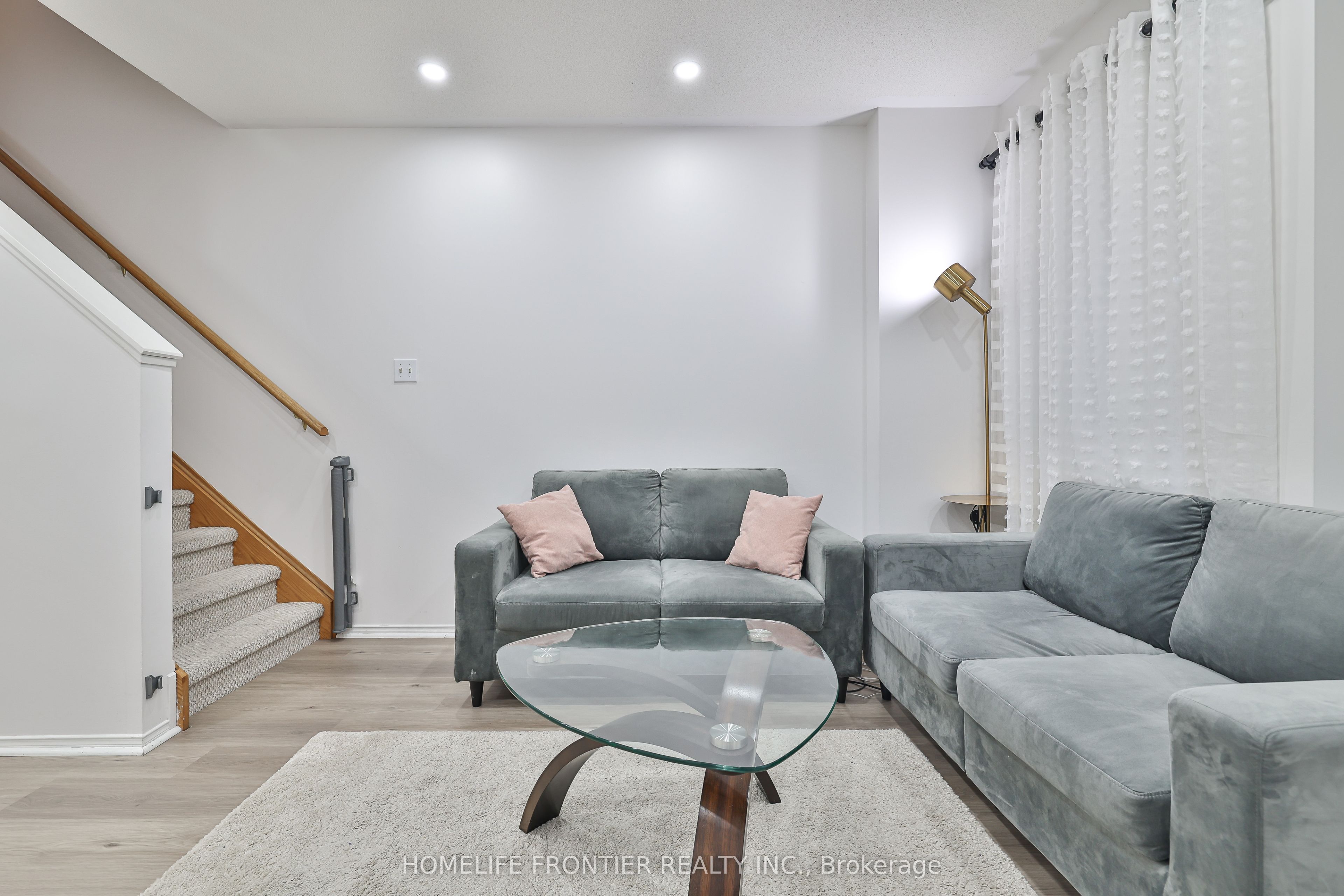 735 New Westminster Drive, #93