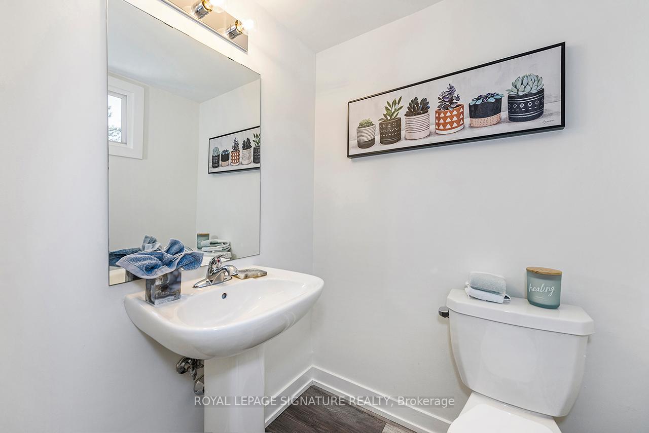 3 Bedrooms Condo at 1444 Upper Ottawa, Hamilton For sale