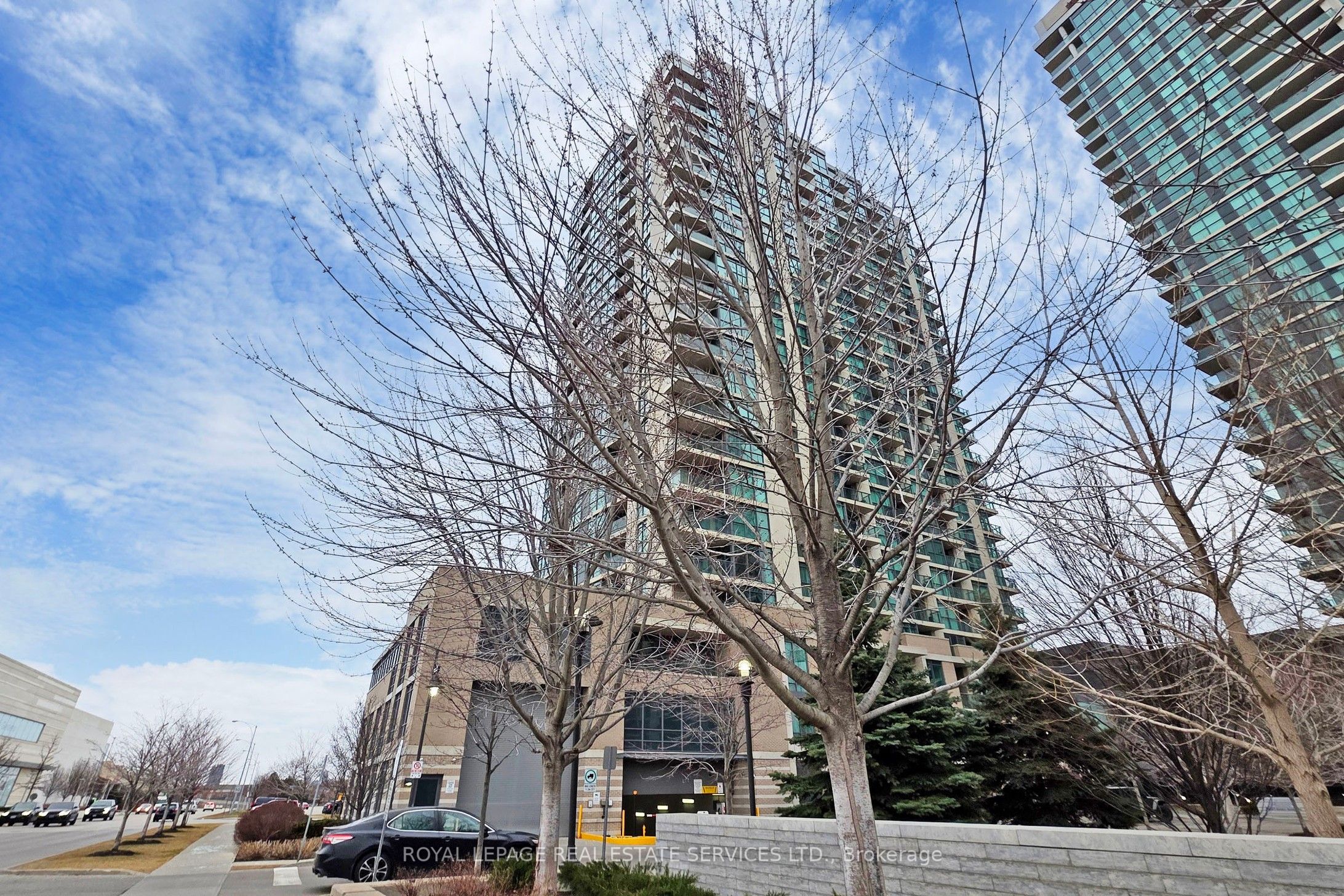 205 Sherway Gardens Road E, #311