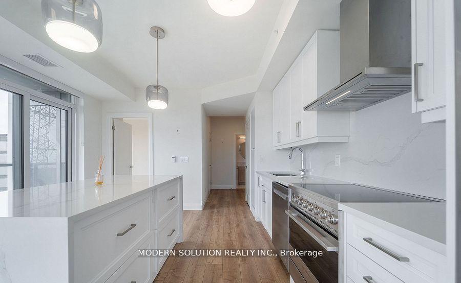2 Bedrooms Condo at 500 Brock, Burlington For sale