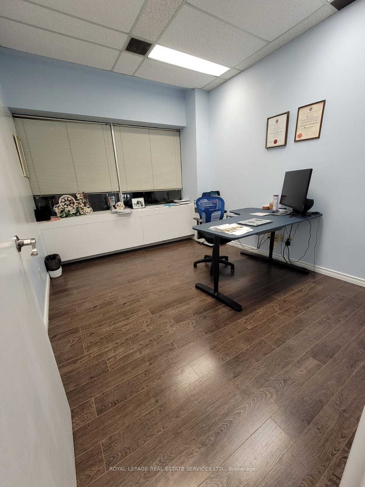 220 Duncan Mill Road, #212