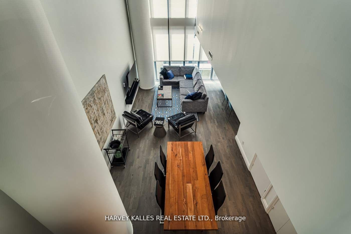 4 Bedrooms Condo at 101 Charles, Toronto For sale