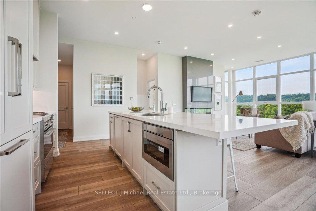 2 Bedrooms Condo at 2750 KING,  Hamilton For sale