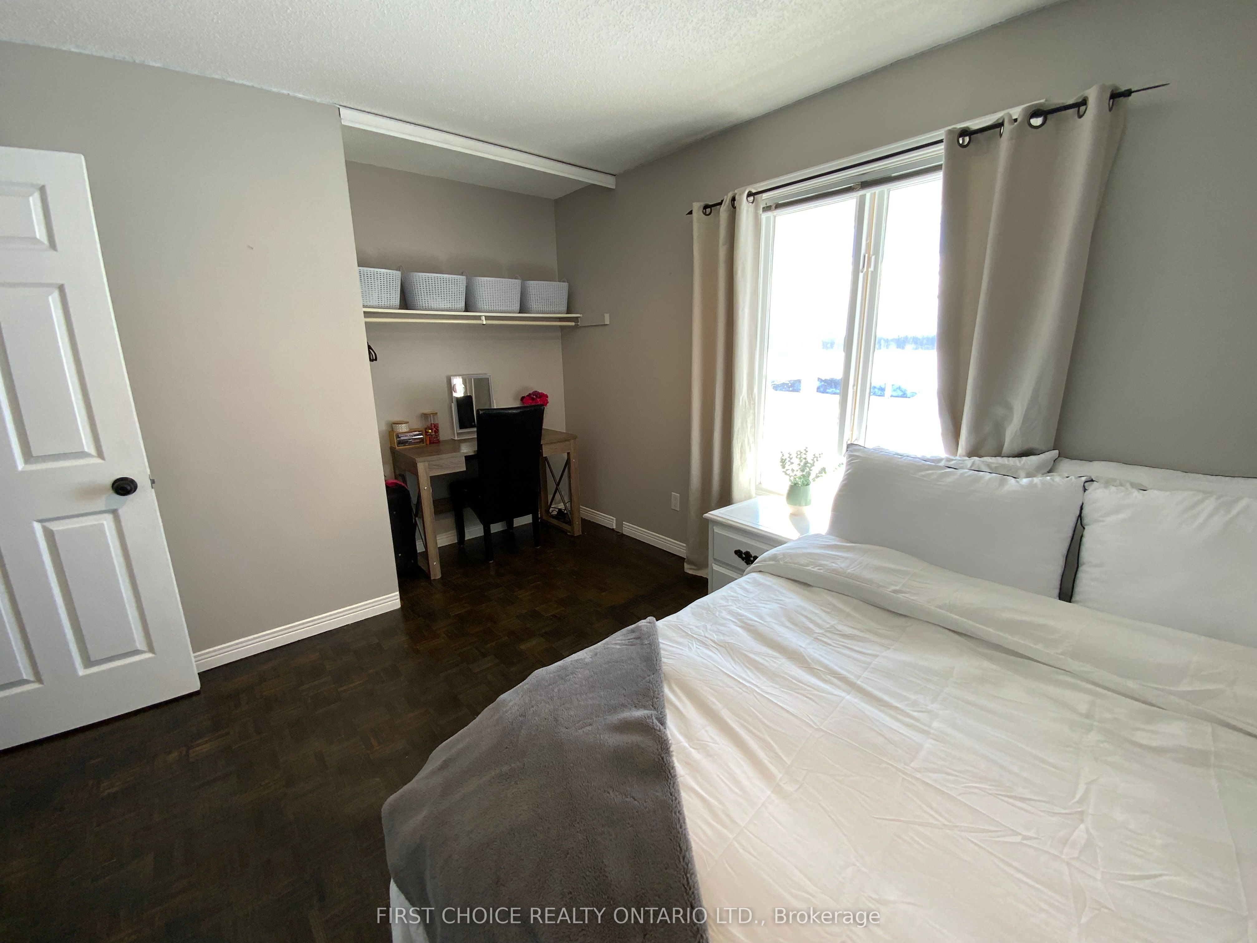 1211 Lacroix Road
