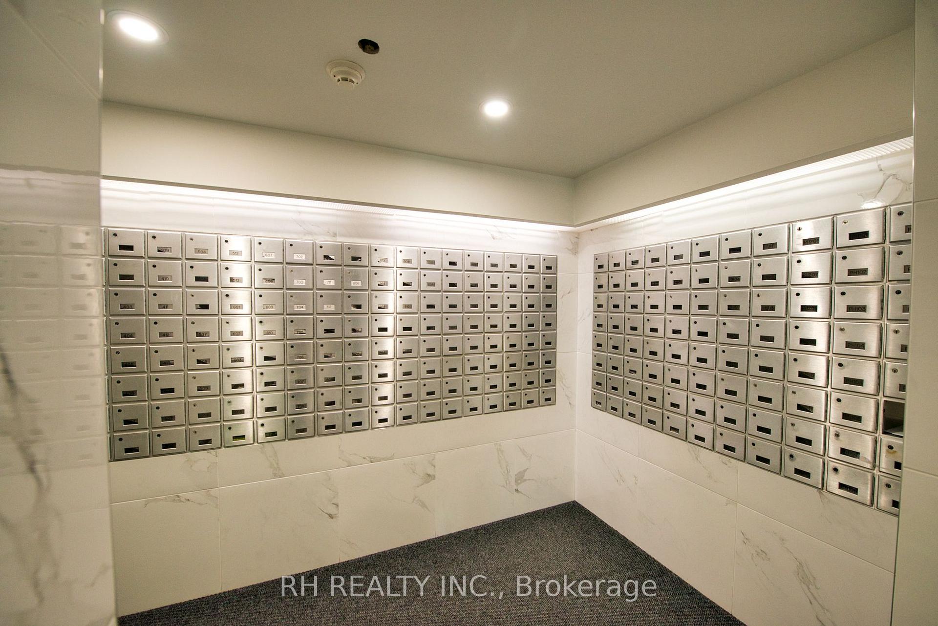 3 Bedrooms Condo at 300 Alton Towers, Toronto For sale