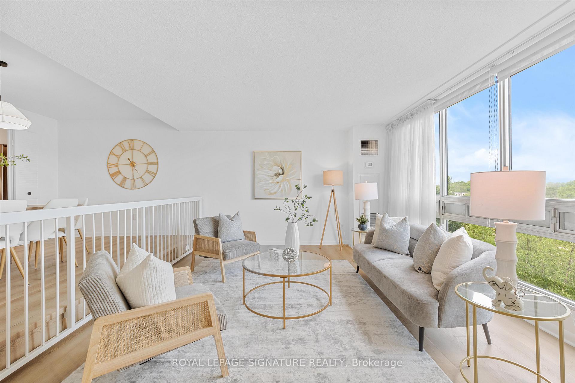 3 Bedrooms Condo at 2185 Marine, Oakville For sale