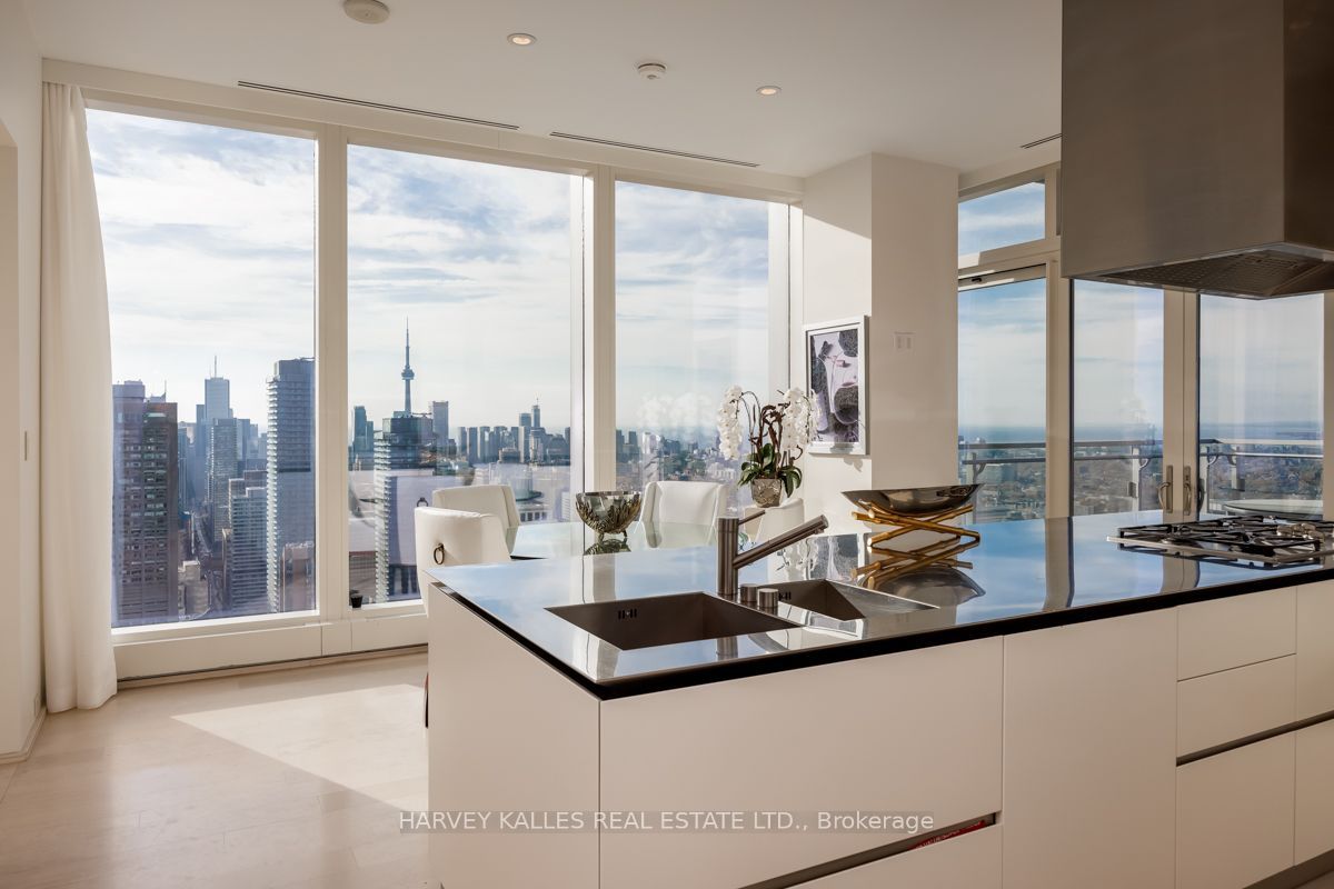 50 Yorkville Avenue 4403