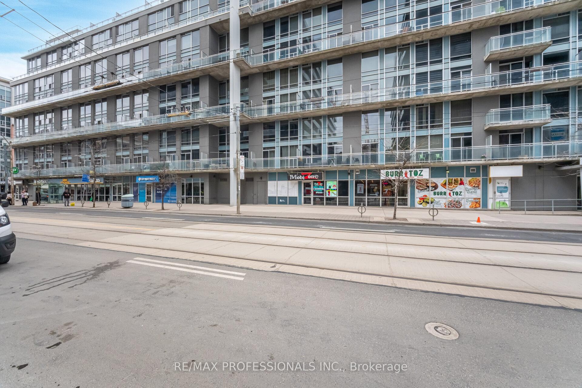 2 Bedrooms Condo at 1030 King, Toronto For sale