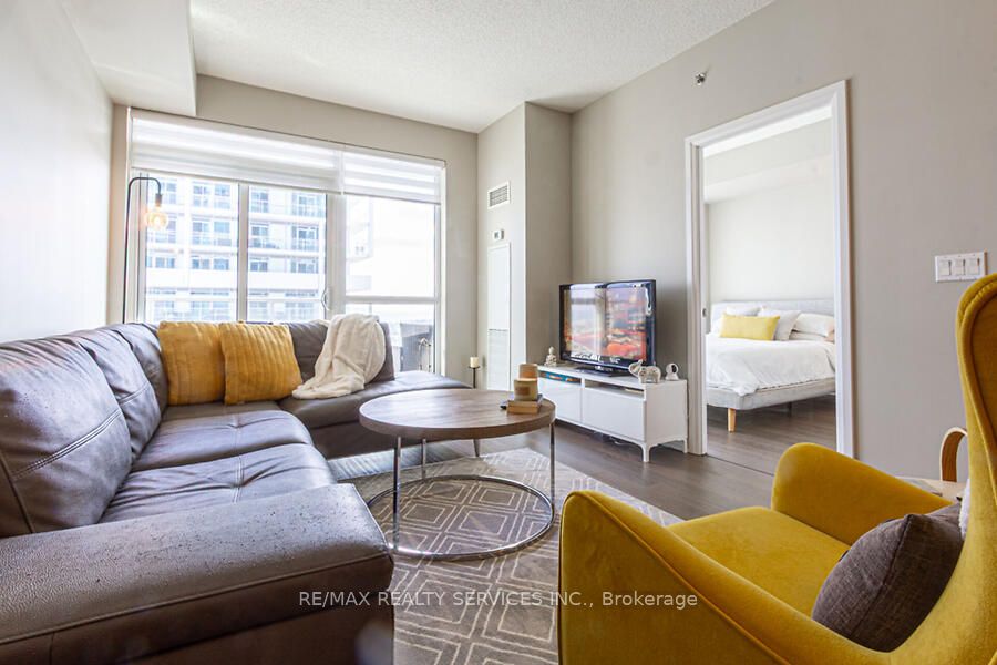 65 Speers Road, #1507