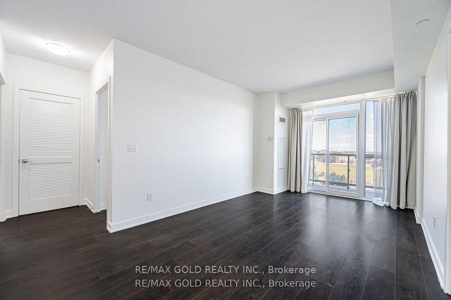2 Bedrooms Condo at 4633 Glen Erin, Mississauga For sale