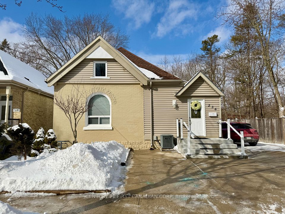 236 Raymond