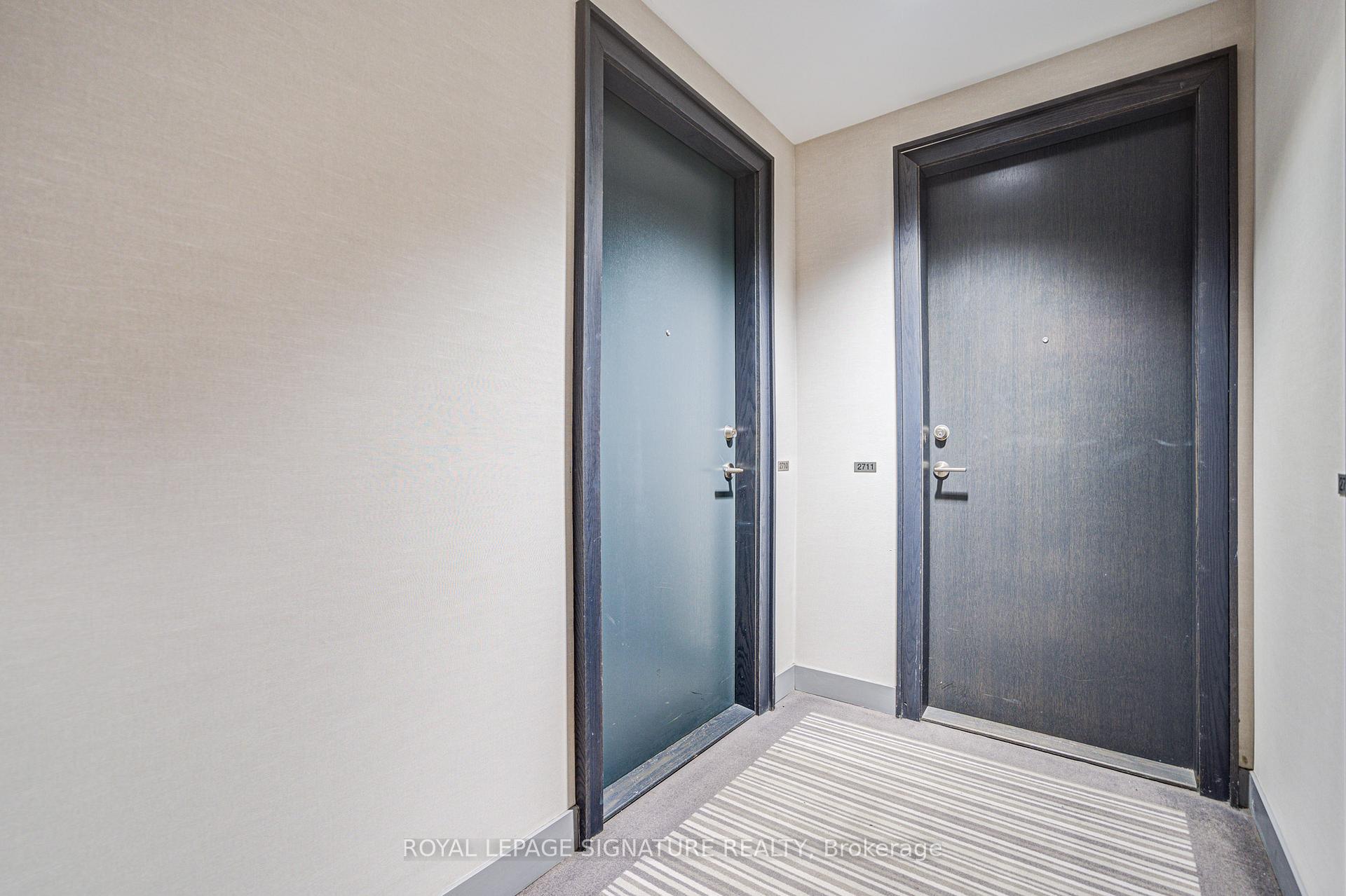 2 Bedrooms Condo at 105 The Queensway, Toronto For sale